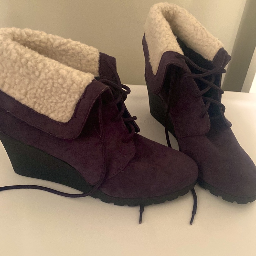 Navy blue ankle boots